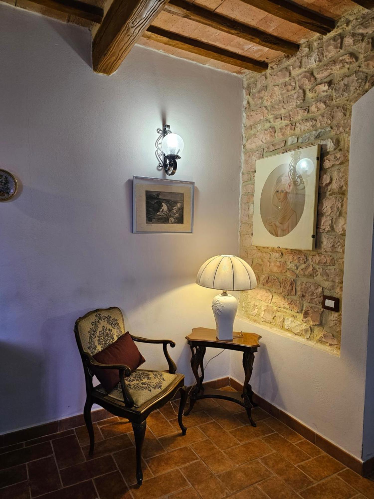 La Rosa Dei Venti - Country House Fossato di Vico Екстериор снимка