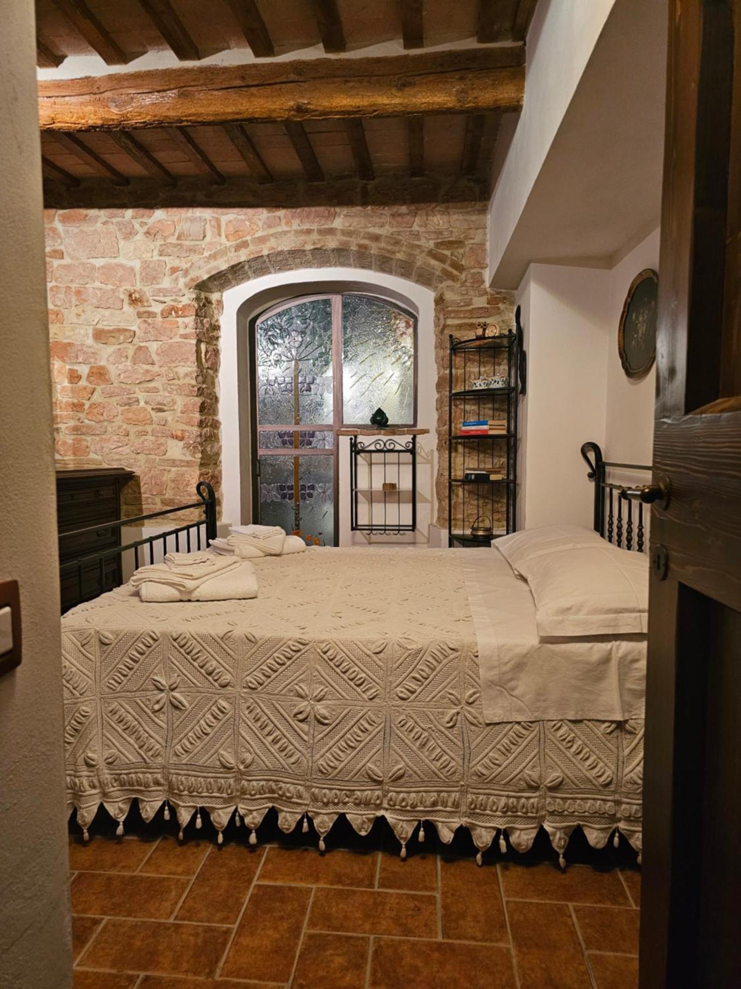 La Rosa Dei Venti - Country House Fossato di Vico Екстериор снимка
