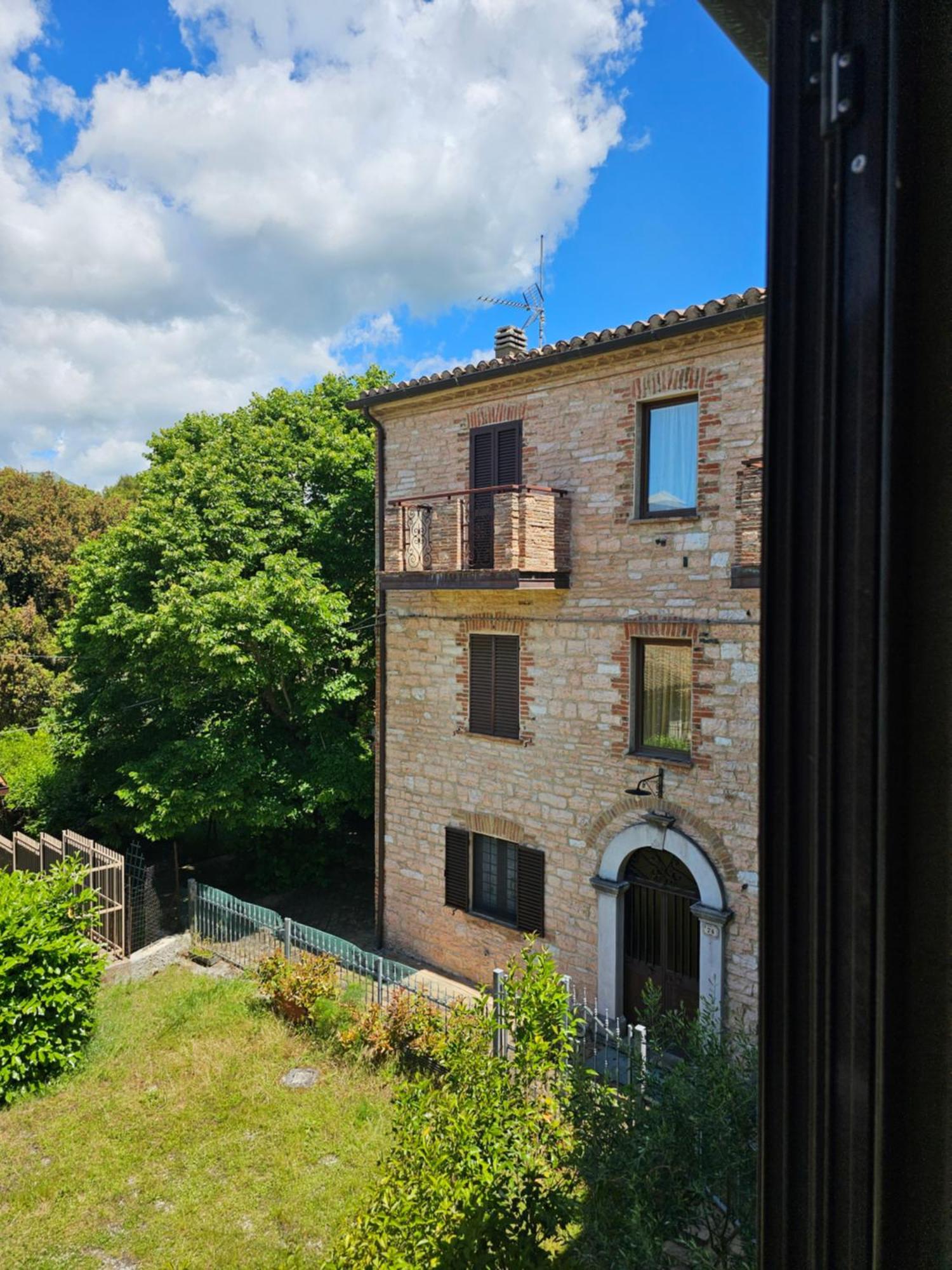 La Rosa Dei Venti - Country House Fossato di Vico Екстериор снимка