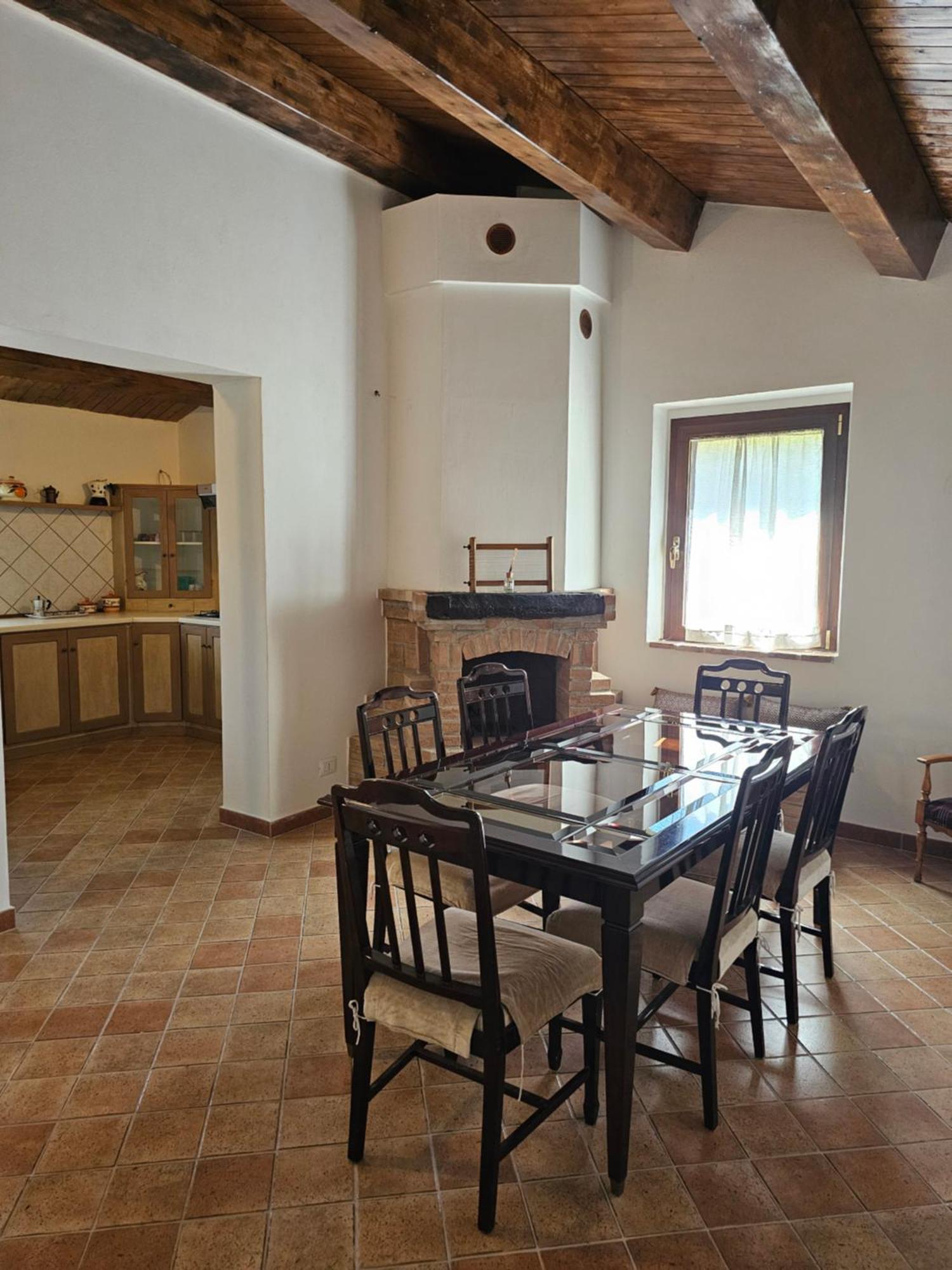 La Rosa Dei Venti - Country House Fossato di Vico Екстериор снимка